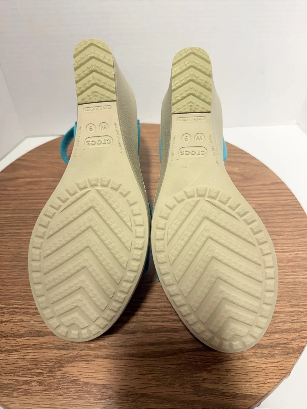 Crocs Leigh II Canvas Ankle Strap Turquoise Teal Wedge Sandals Buckle Closure